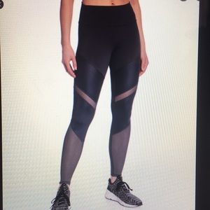 ALO Yoga Leggings